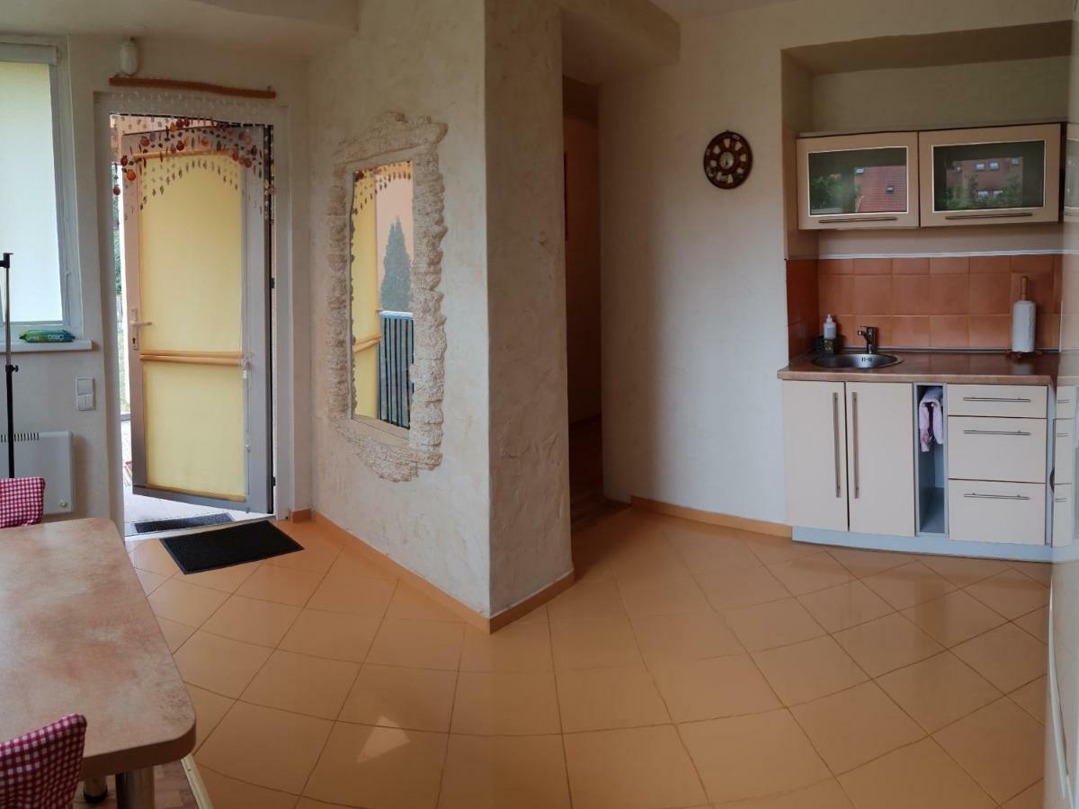 Taikos 24-7A Apartment Nida Ngoại thất bức ảnh